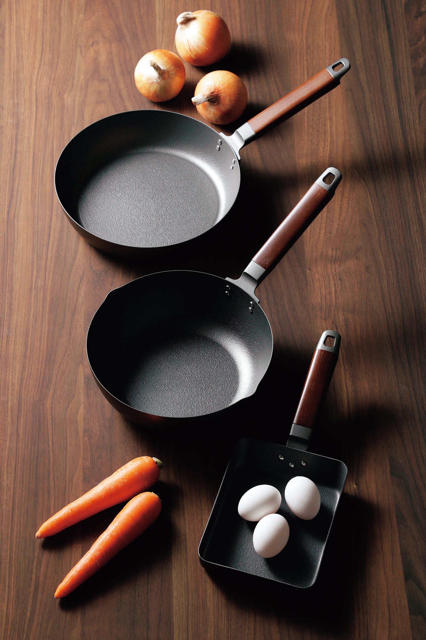 Nitriding frying pan