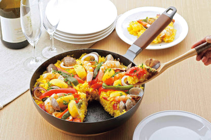 Nitriding frying pan